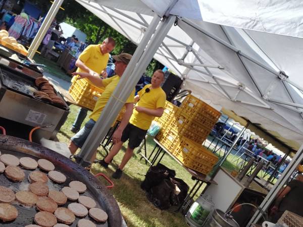 Emelkoen bruist  6 - Reuze Rommelmarkt met Boeken-, Vinyl- en CD‑Beurs in Humelgem 